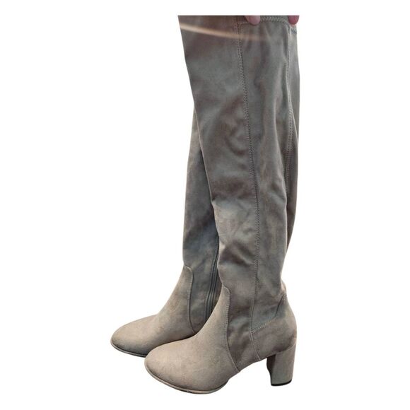 Liz Claiborne Gray Faux Suede Knee High Boots Womens size 7.5 New no Tags - Picture 2 of 10
